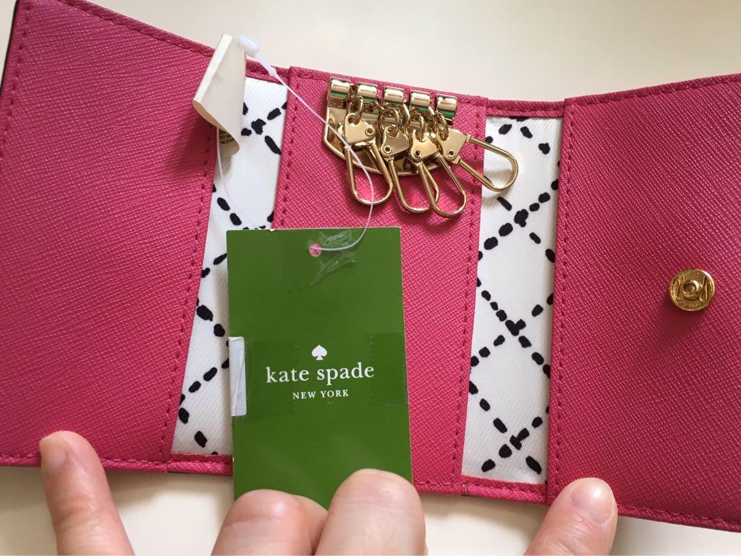 全新Kate Spade 桃紅色鎖匙包Kate Spade Key Holder, 女裝, 手袋及銀包, 手拿包- Carousell
