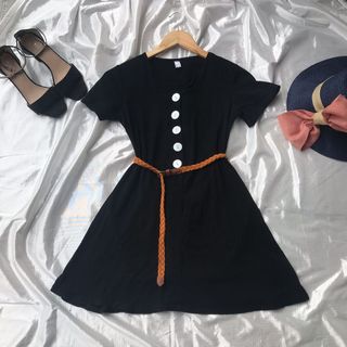 (Category: ) located in . Submitted by j.sthriftzone (Listing ID 1105962049, Image 1). Description: .