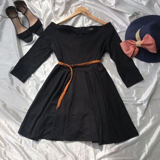 (Category: ) located in . Submitted by j.sthriftzone (Listing ID 1105962172, Image 1). Description: .
