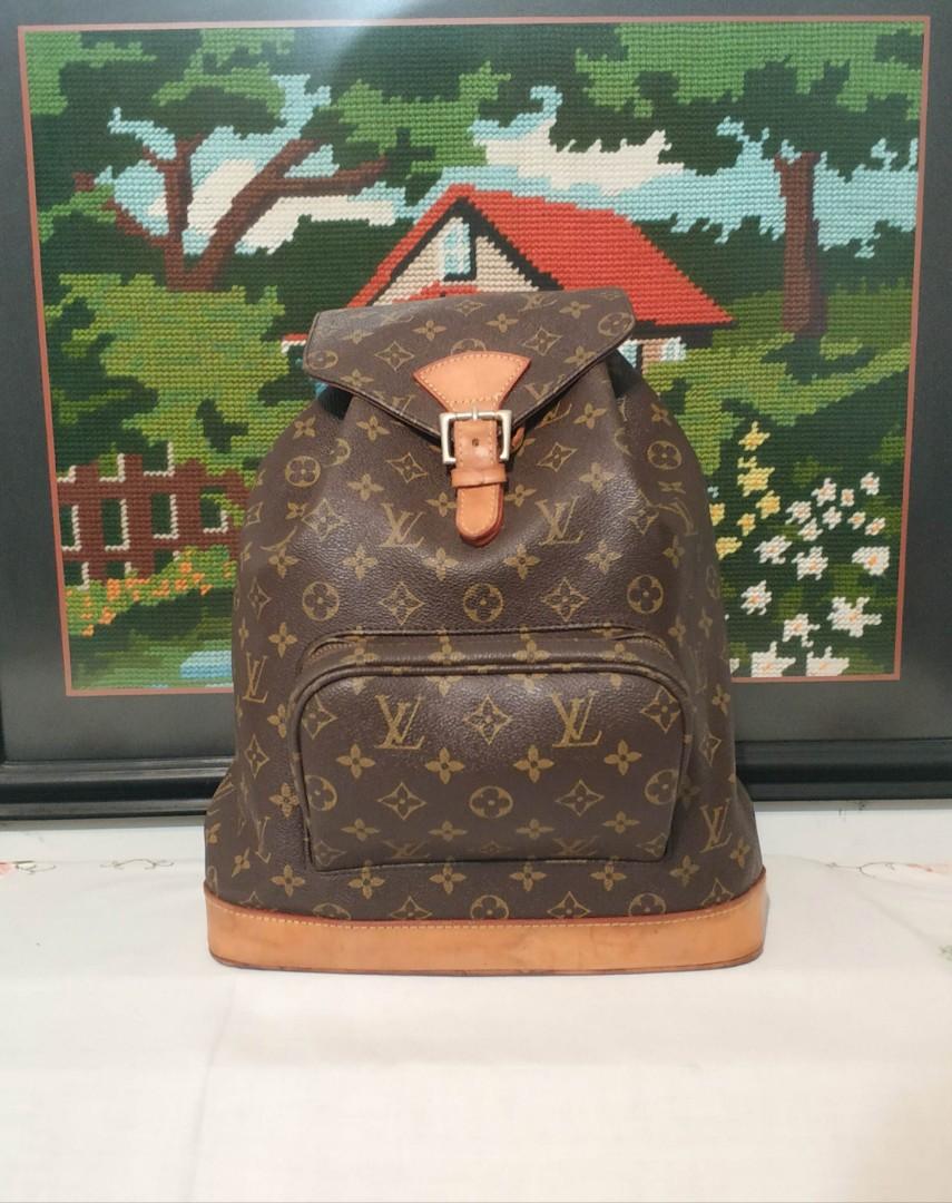 Jual Beli Backpack Louis Vuitton