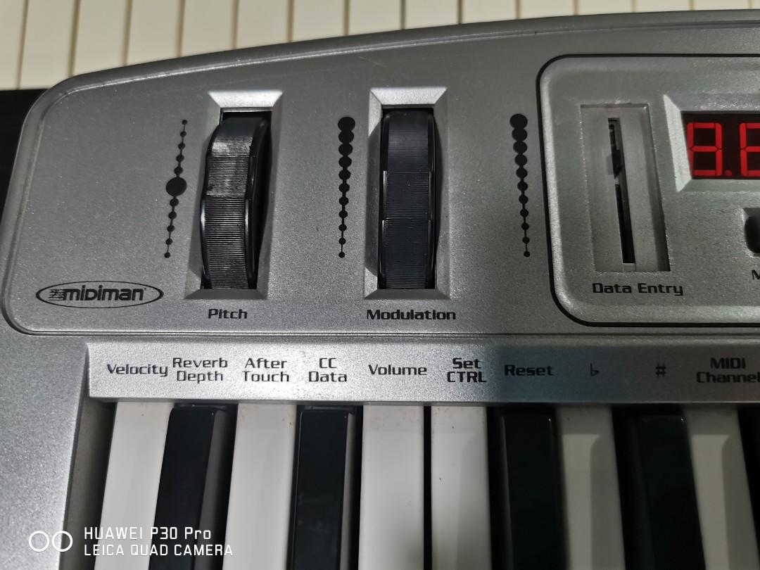 M audio oxygen 8 midi keyboard digital controller piano, Hobbies & Toys