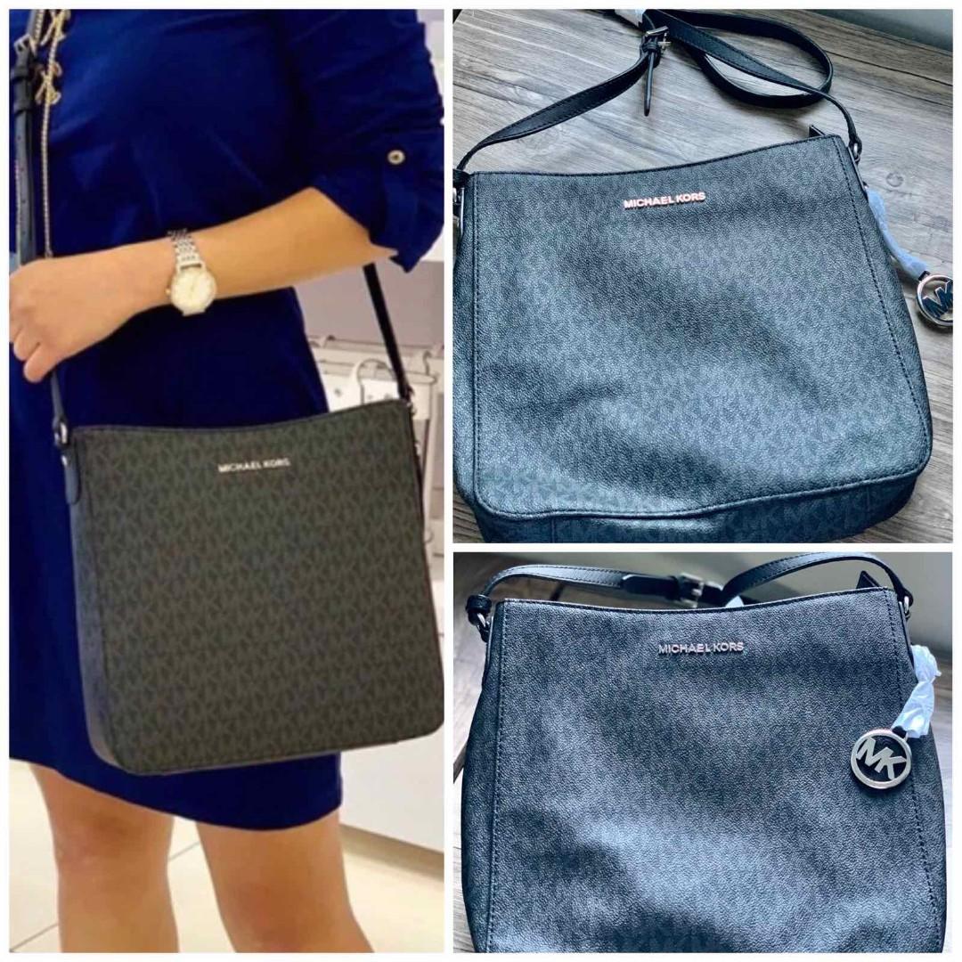 Michael Kors Jet Set Travel LG Messenger Bag