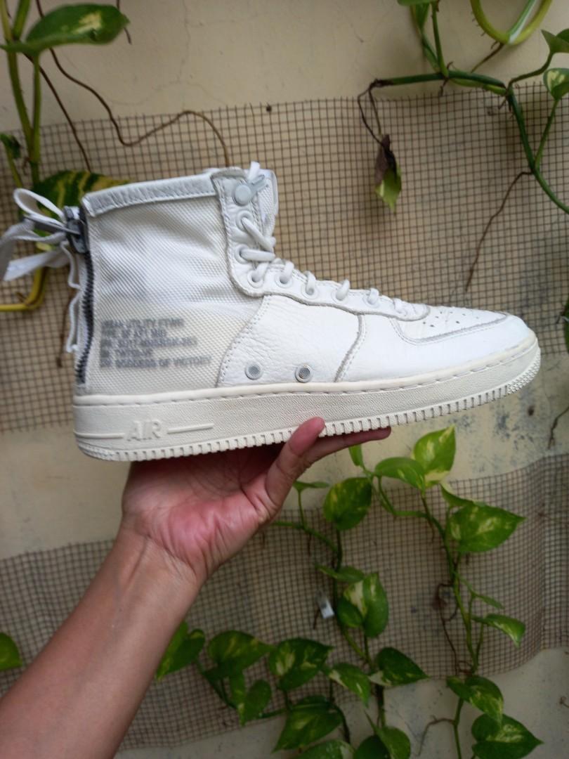 Nike AF1 Urban Utility FTWR Fesyen Wanita Sepatu di Carousell