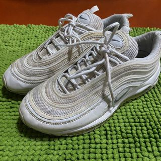 (Category: ) located in . Submitted by sojocloset (Listing ID 1105898102, Image 1). Description: .