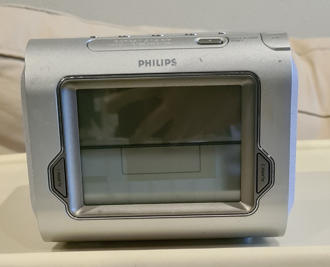 Philips clock, radio, CD player, Audio, Other Audio Equipment on Carousell