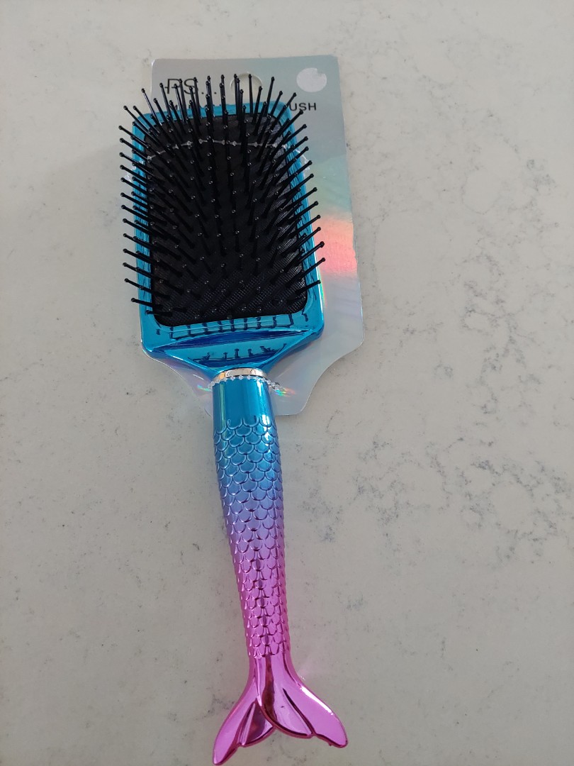 Primark hair brush, Beauty & Personal Care, Hair on Carousell
