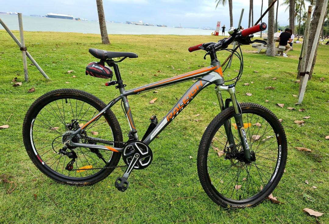 Raleigh m200 best sale mountain bike price