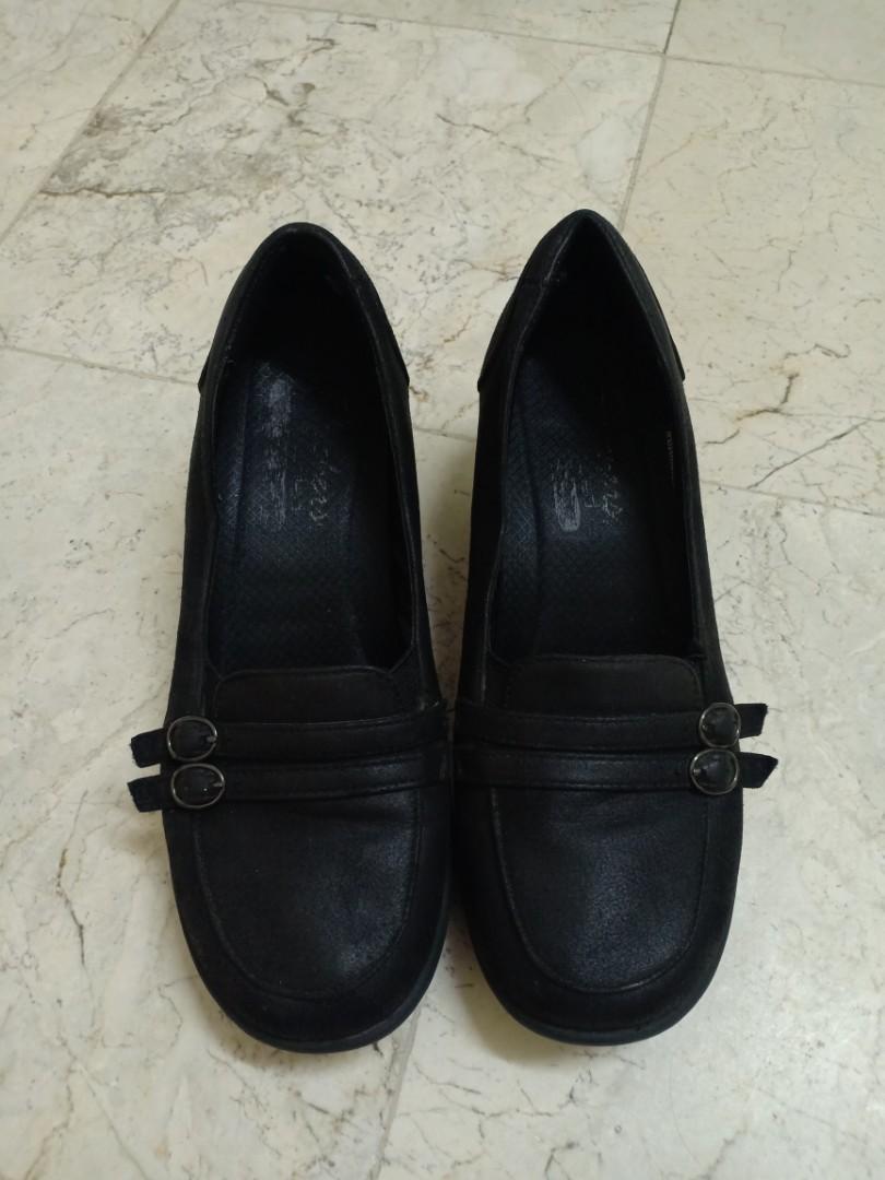 SKECHERS BLACK LEATHER SHOES Women s Fashion Footwear Heels on