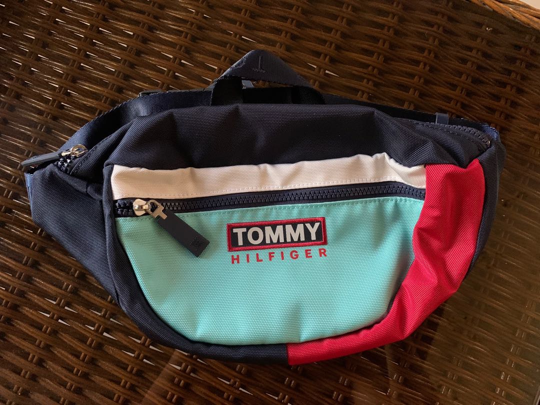 Tommy Hilfiger Beltbag/Waistbag/Fanny pack/Crossbody bag, Men's Fashion, Bags, Belt bags