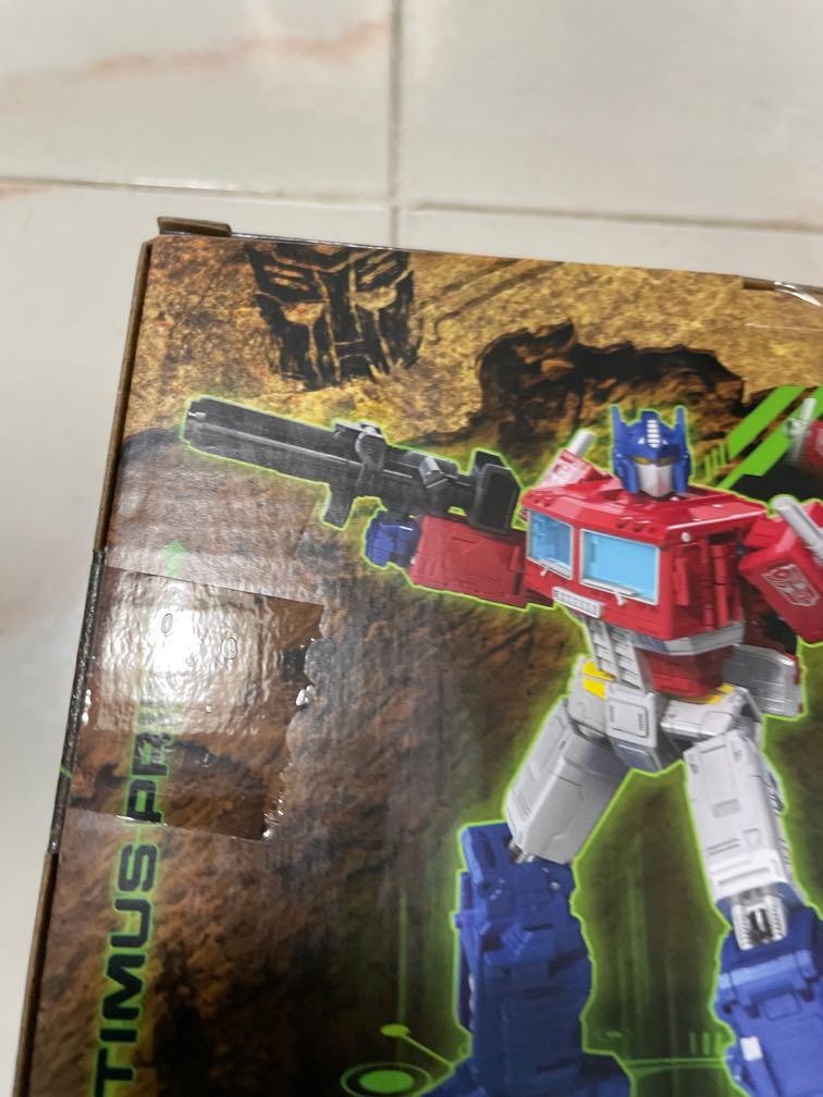 Transformers WFC Kingdom Optimus Prime Fast Deal 65, Hobbies & Toys, Toys & Games on Carousell