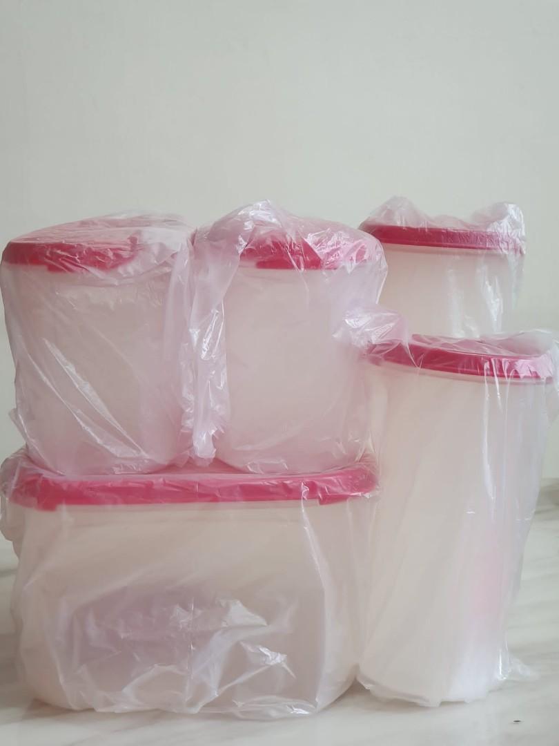 Tupperware set (Category: Food Organisation & Storage) located in Singapore. Submitted by beary_nat (Listing ID 1105841839, Image 3). Description: Brand new Tupperware container food grade certified brand Note: Selling all the food containers in a set..