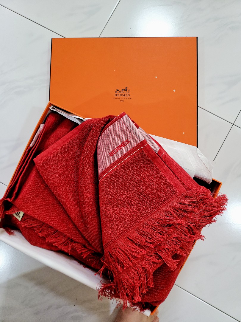 Vintage Hermes Red blanket, Furniture & Home Living, Bedding & Towels
