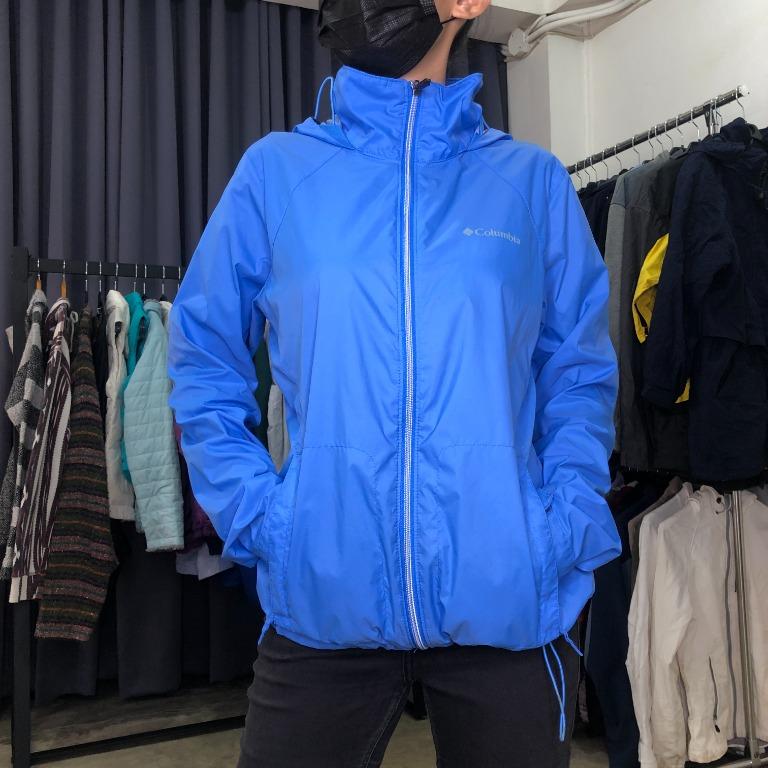 Columbia blue windbreaker discount