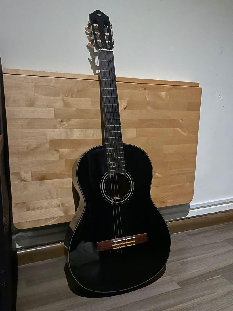Yamaha c40 store black classical guitar