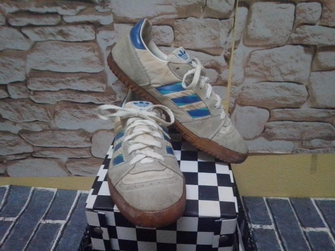 Adidas outlet indoor vintage