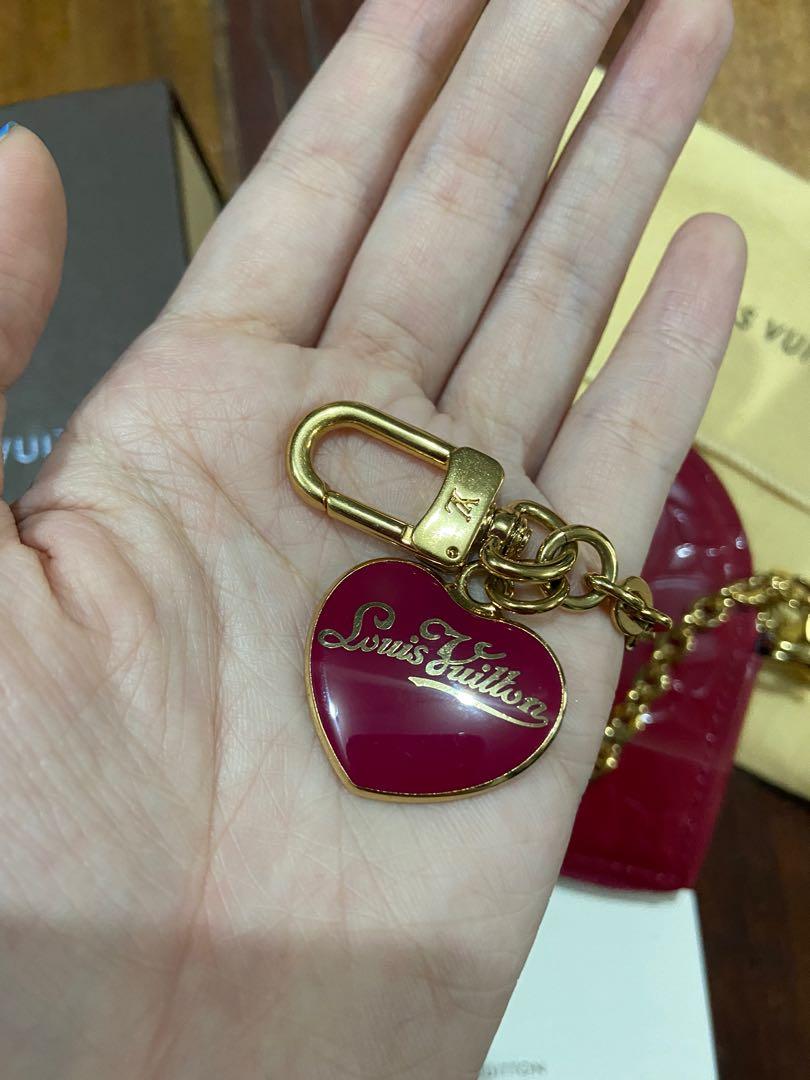 Louis Vuitton Red Pomme D amour Vernis heart coin purse, Luxury,  Accessories on Carousell