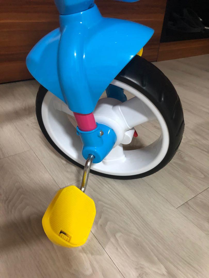 Tricycle for kids (pink fong / baby shark design), Babies & Kids