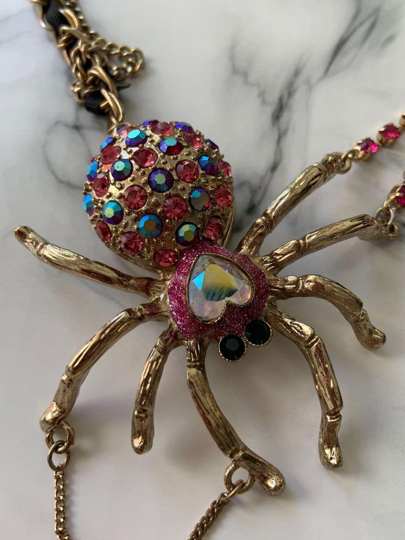 Betsey johnson spider necklace deals