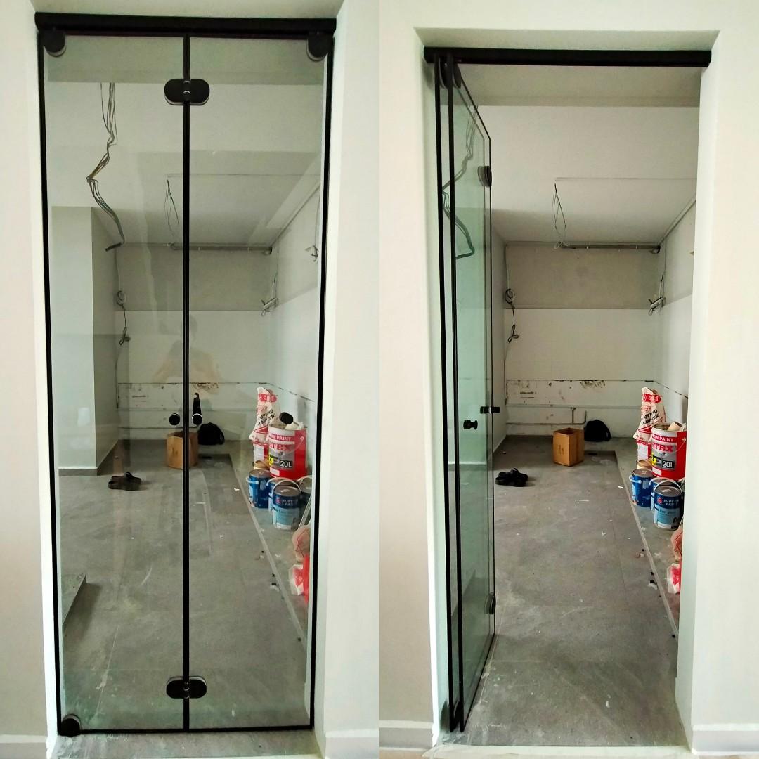 BiFold {Black frame/Frameless}Glass Door, Home Services, Renovations