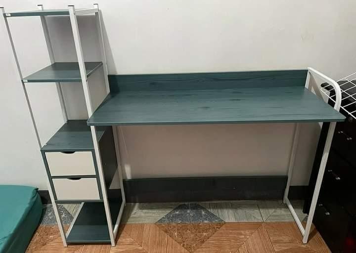 BIG Computer Table with Drawers SALE 1699 ONLY (Category: Tables & Sets) located in Manila. Submitted by affordshopz (Listing ID 1106099114, Image 1). Description: Home 4 Tier Computer Desk Storage Rack Laptop Table Study Bookshelf Workstation Type: Computer Desk Colour: Brown、Buff、White、Blue Special Features: With Shelves Material: Wood board+Steel frame Size:122x40x110cm Optional type: Brown board+Black frame Large capacity. 4 layers storage sh