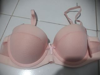 (Kategori: ) berada di . Dikirim oleh underware1 (ID iklan 1106117230, Gambar 1). Deskripsi: .