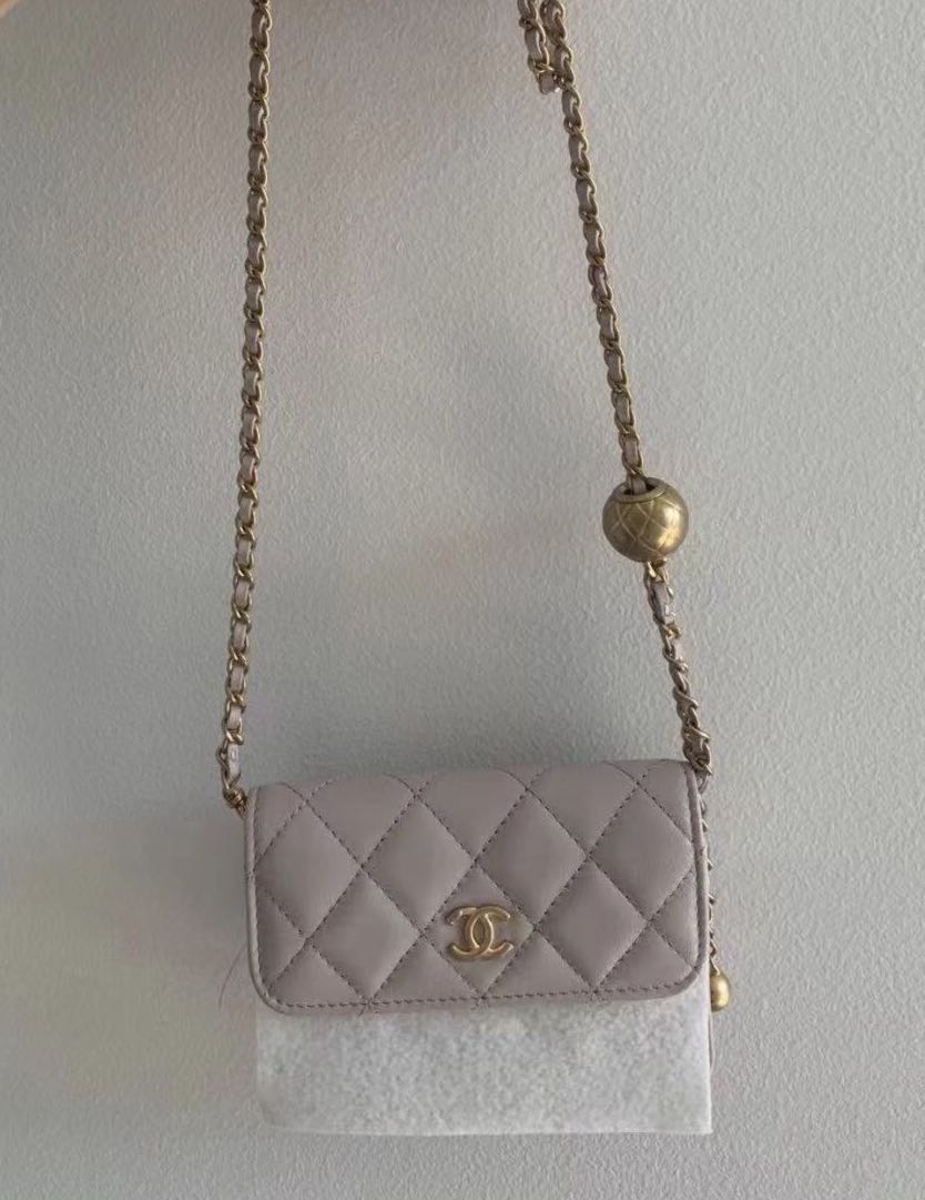 Chanel pearl online waist bag