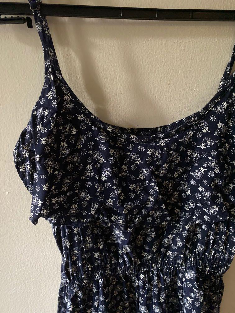 Cotton on Summer Dress (Category: Dresses) located in Quezon City. Submitted by avndn_a (Listing ID 1105981931, Image 2). Description: Cotton On summer dress Size S Helping tags: linen summer dress.