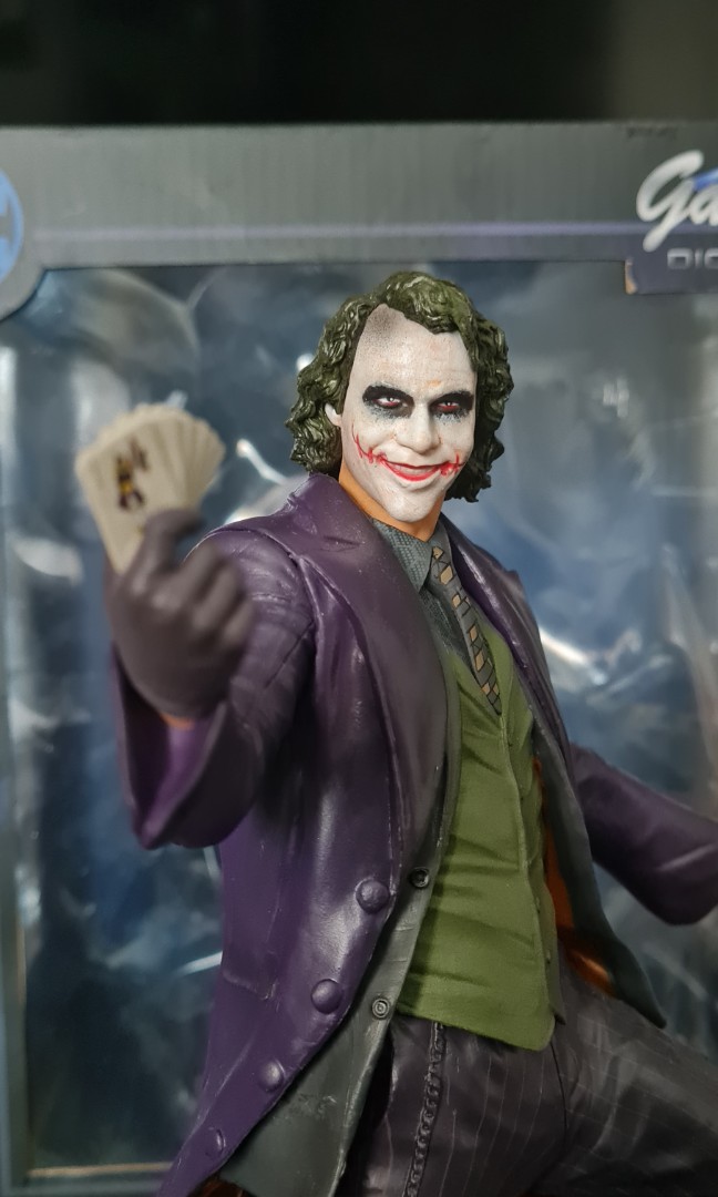 Diamond select discount toys joker