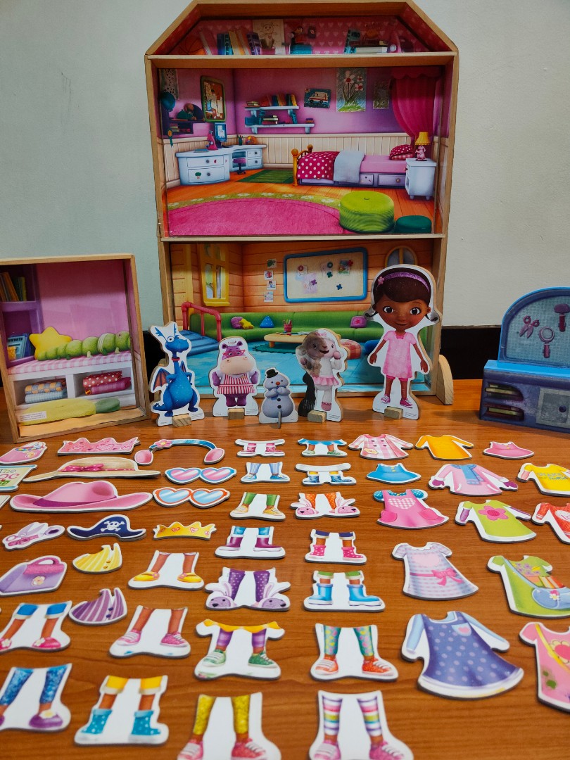 Disney Doc Mcstuffins Wooden Doll House with Magnetic Dress Up