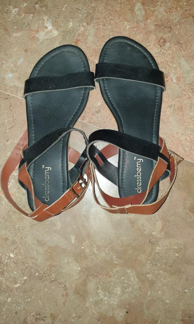 Dressberry sandals top