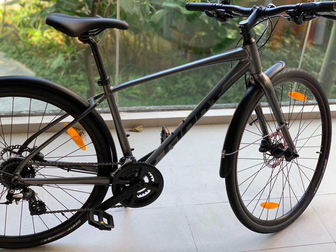 Giant escape bike, Sports Equipment, Bicycles & Parts, Bicycles on Carousell