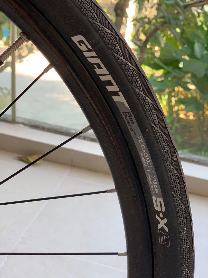 Giant escape bike, Sports Equipment, Bicycles & Parts, Bicycles on Carousell