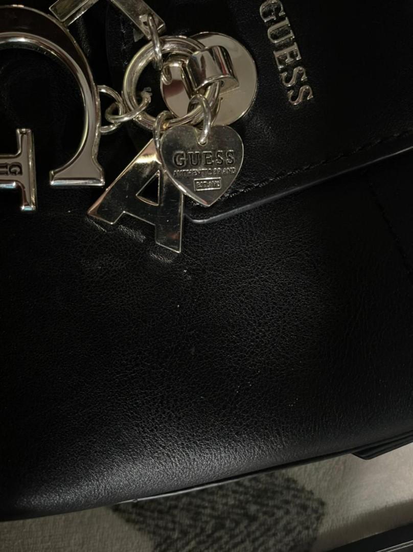 Guess gracelyn bucket discount bag