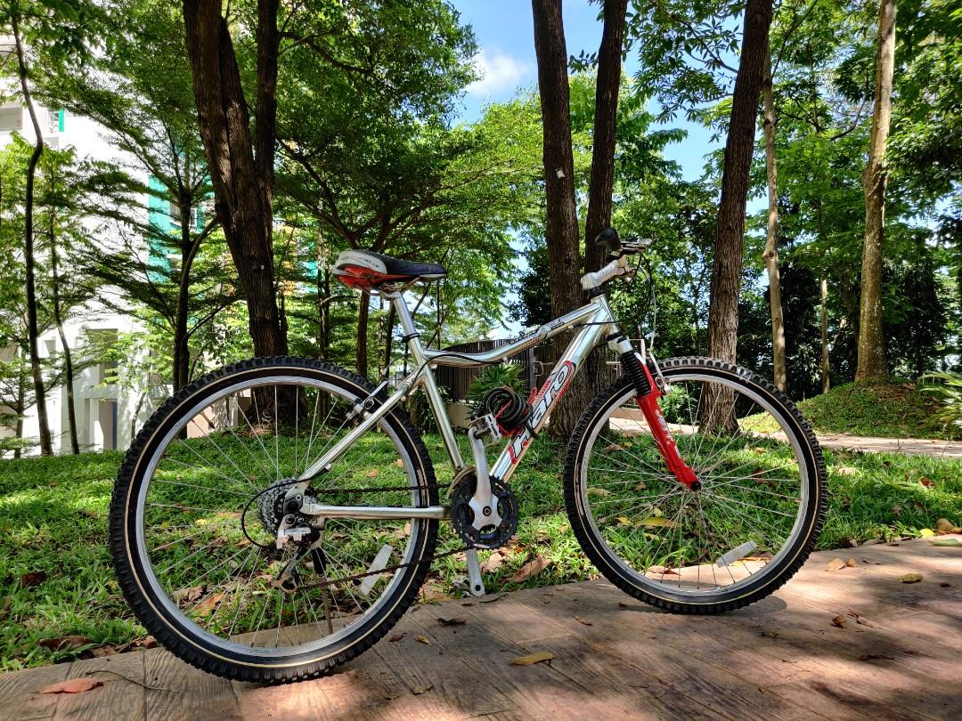 Haro vintage hardtail MTB Sports Equipment Bicycles Parts