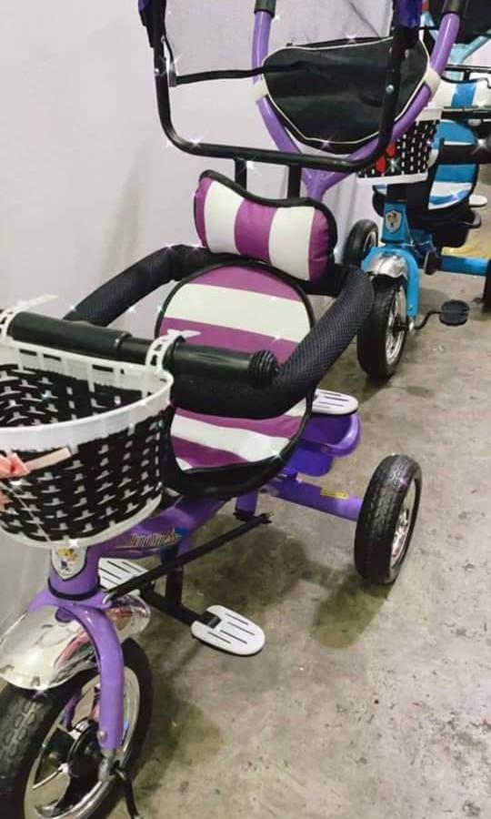 :HIGHQUALITY 4in1 STROLLER KIDDIE BIKE STROLLER (Category: Strollers) located in Manila. Submitted by saguittarian06 (Listing ID 1106100629, Image 3). Description: RESELLER:2100php ￼:HIGHQUALITY 4in1 STROLLER KIDDIE BIKE STROLLER ✔️2colors available ✔️2to7 years old ✔️rubber tire ➡️ ➡️SAMEDAY DELIVERY VIA LALAMOVE W/IN METRO MANILA.