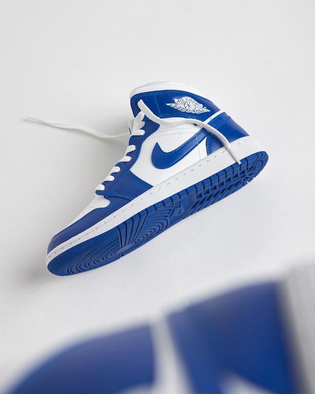 women's air jordan mid kentucky blue
