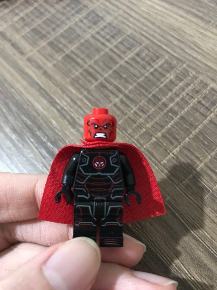 LEGO Marvel Super Heroes MINIFIGURES - CAPTAIN AMERICA & IRON SKULL