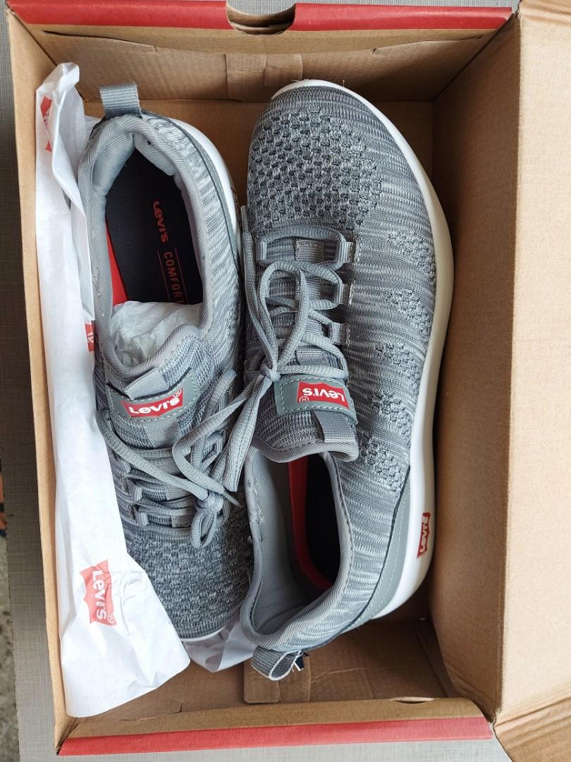 LEVI'S APEX KT CHARCOAL GREY SIZE EU44, Men's Fashion, Footwear, Sneakers  on Carousell