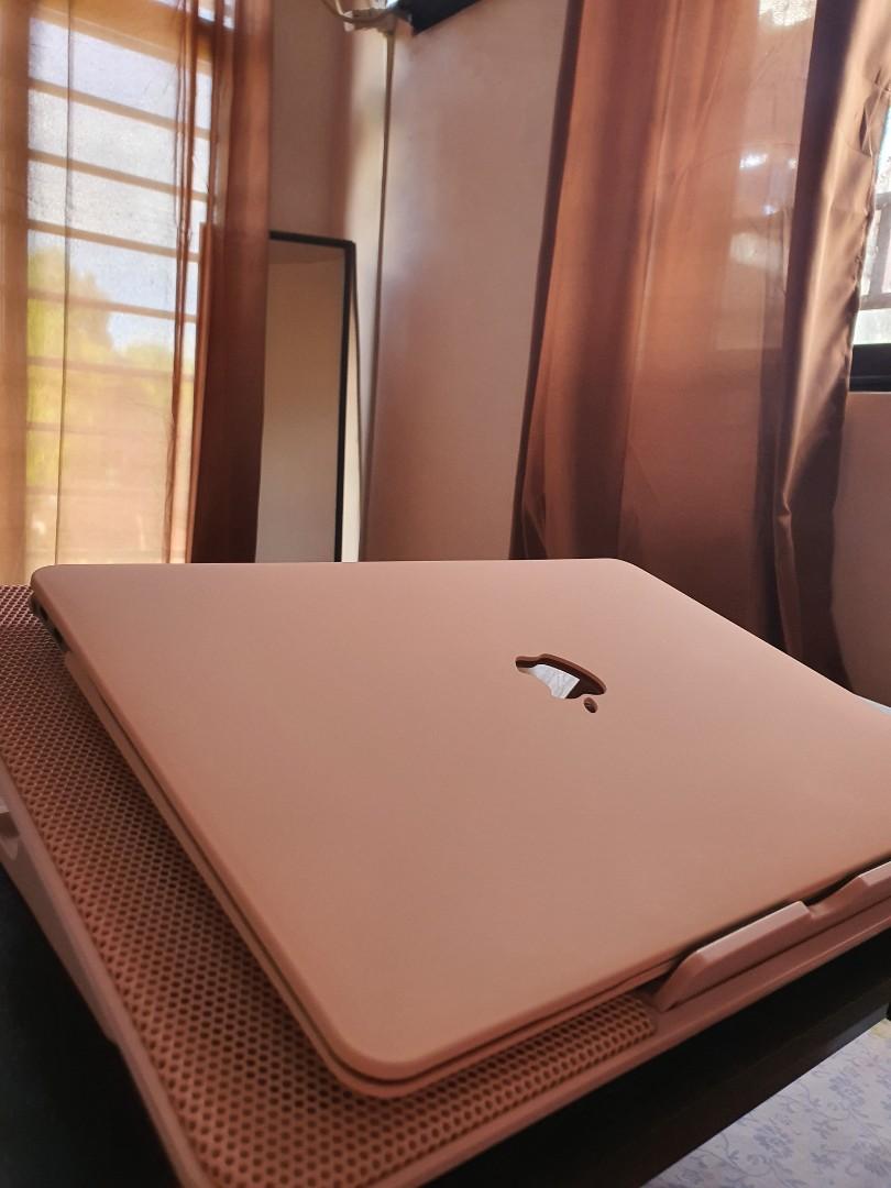 Macbook pro discount 2020 free airpods