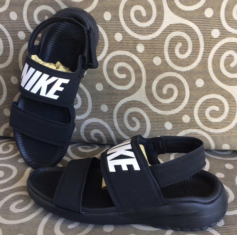 Nike tanjun 2024 sandals tumblr