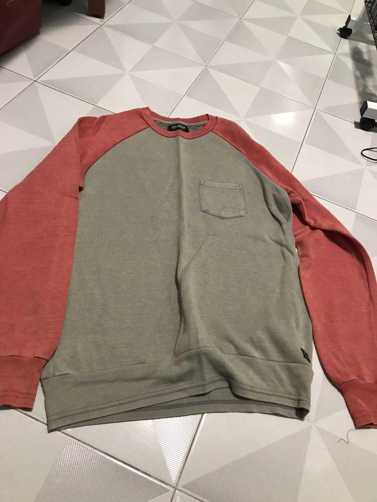 Pull& Bear (Category: Sleep and Loungewear) located in Singapore. Submitted by bestdealpowerdeal (Listing ID 1106059261, Image 1). Description: EUR M.