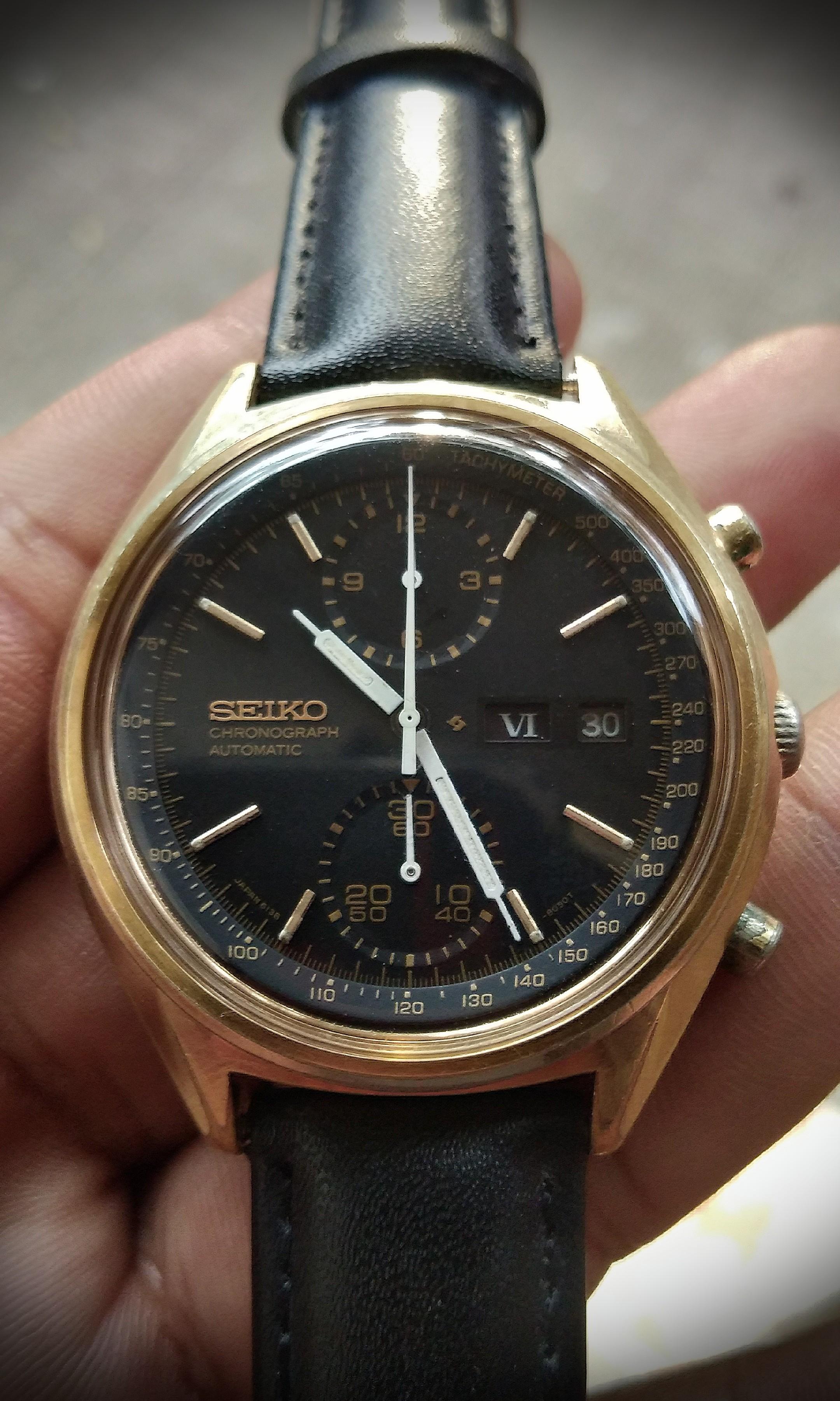 Seiko 6138-8020 Automatic Chronograph “Black Panda”, Men's Fashion, Watches  & Accessories, Watches on Carousell