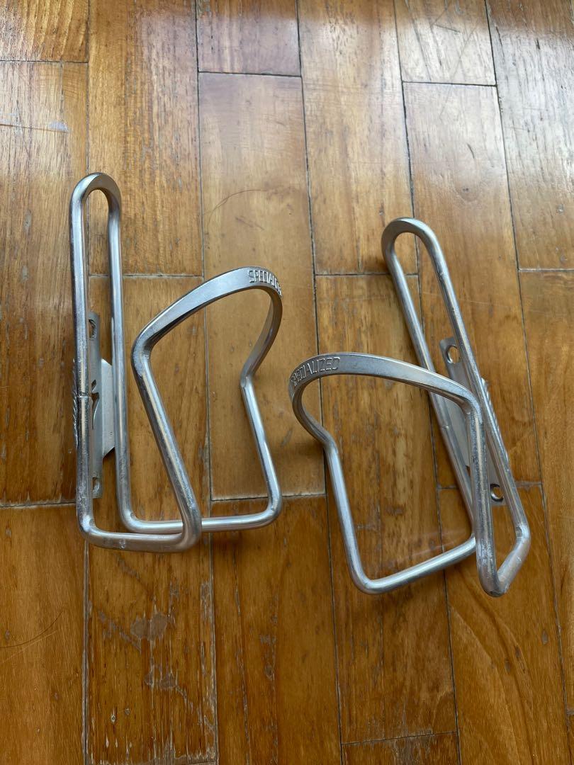 specialized bottle cage (Category: Parts & Accessories) located in Singapore. Submitted by prelovedstuffxyz (Listing ID 1106028796, Image 2). Description: specialized bottle cage for sale,sell a pair.