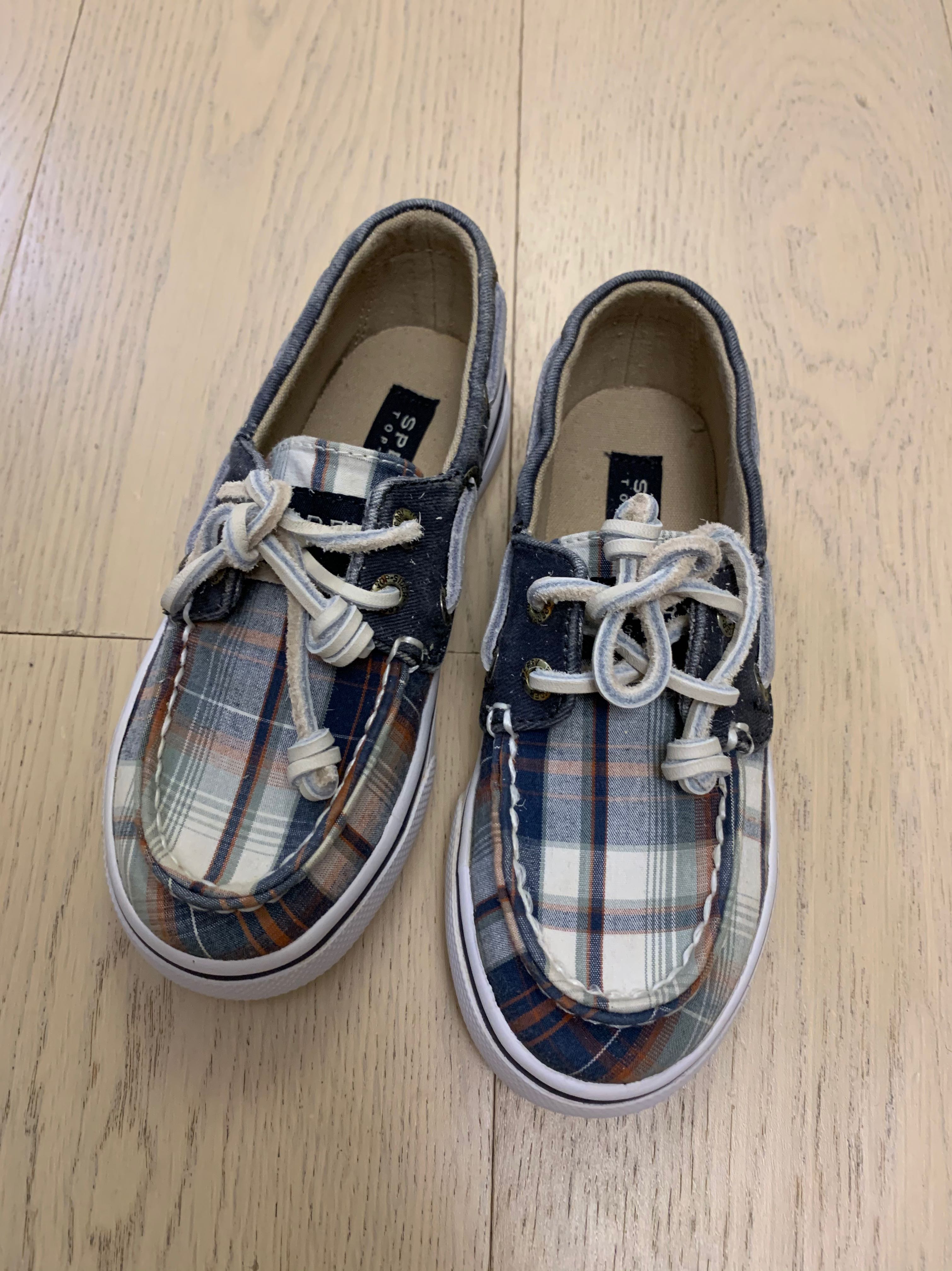 Sperry小童帆船鞋 兒童 孕婦用品 嬰兒及小童流行時尚 Carousell