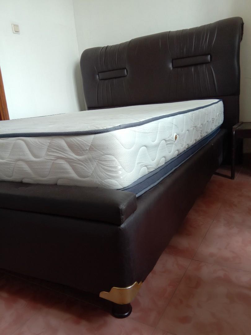 Spring Bed Vemo S Secound Perabotan Rumah Di Carousell
