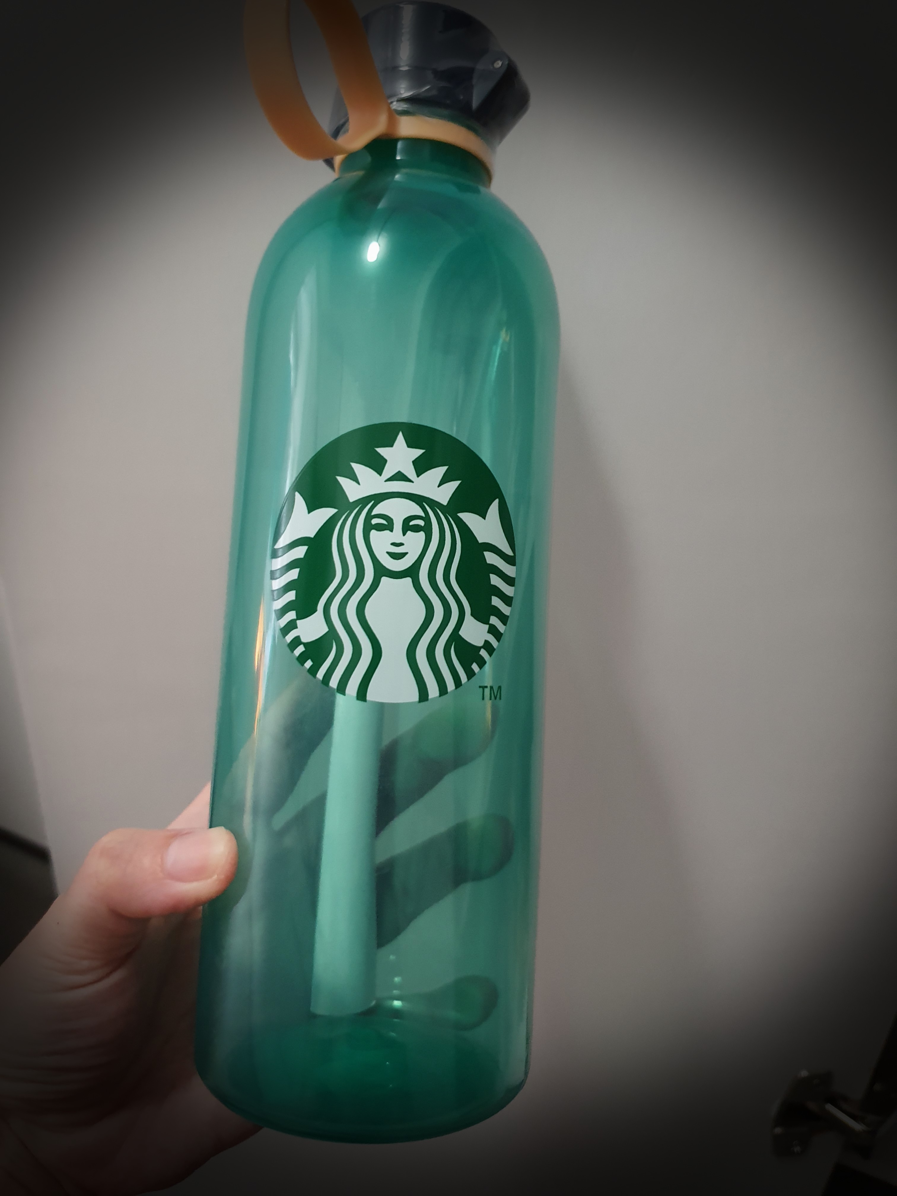 reusable starbucks bottles