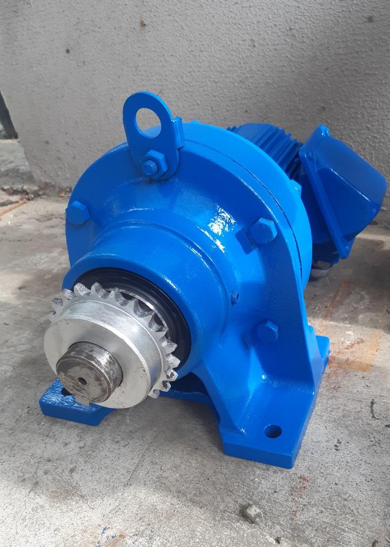 Sumitomo gear motor. 1rpm 100w 440v, Commercial & Industrial ...