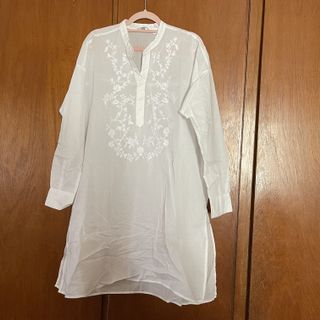 (Category: ) located in . Submitted by sals_wardrobe (Listing ID 1106026367, Image 1). Description: .
