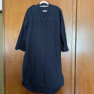 (Category: ) located in . Submitted by sals_wardrobe (Listing ID 1106025866, Image 1). Description: .