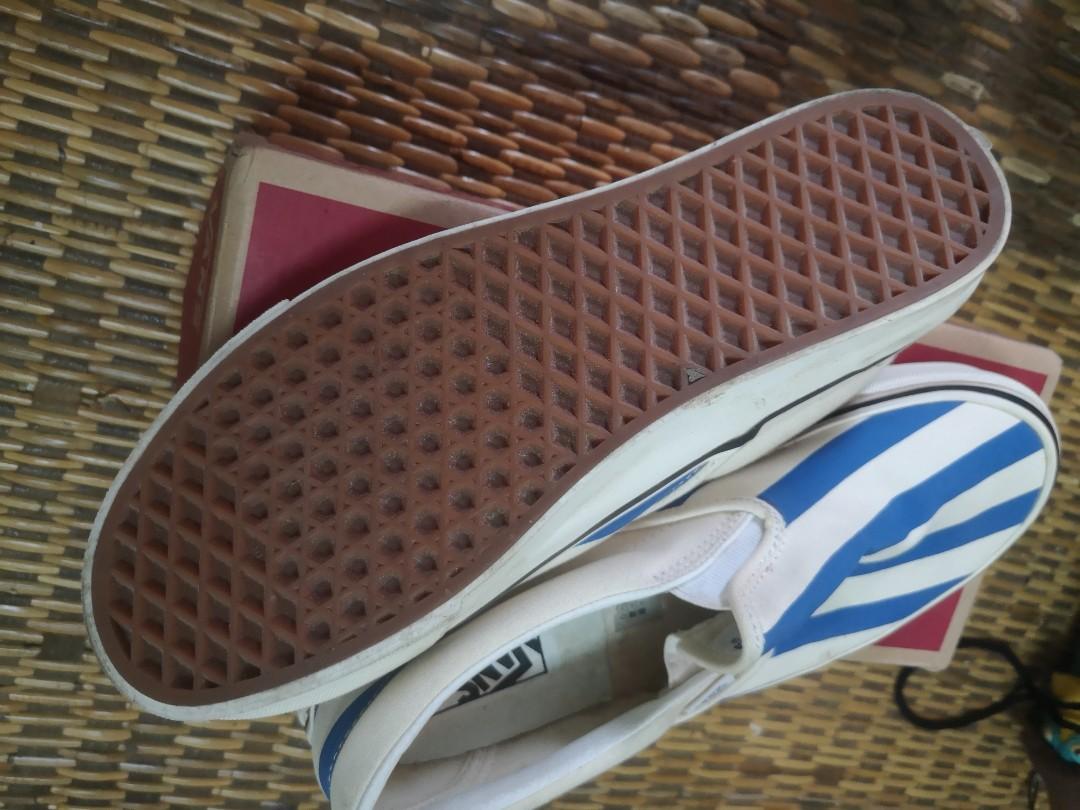 Vans Slip On Vintage and 80s Style Men s Fashion Footwear